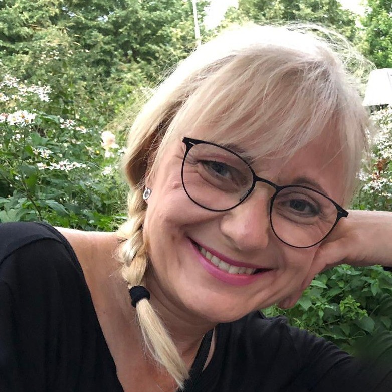 Bild einer glücklichen Klientin